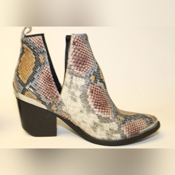 JEFFREY CAMPBELL Cromwell Snakeprint Leather Heeled Ankle Boots Size 8. EUC - Picture 10 of 16